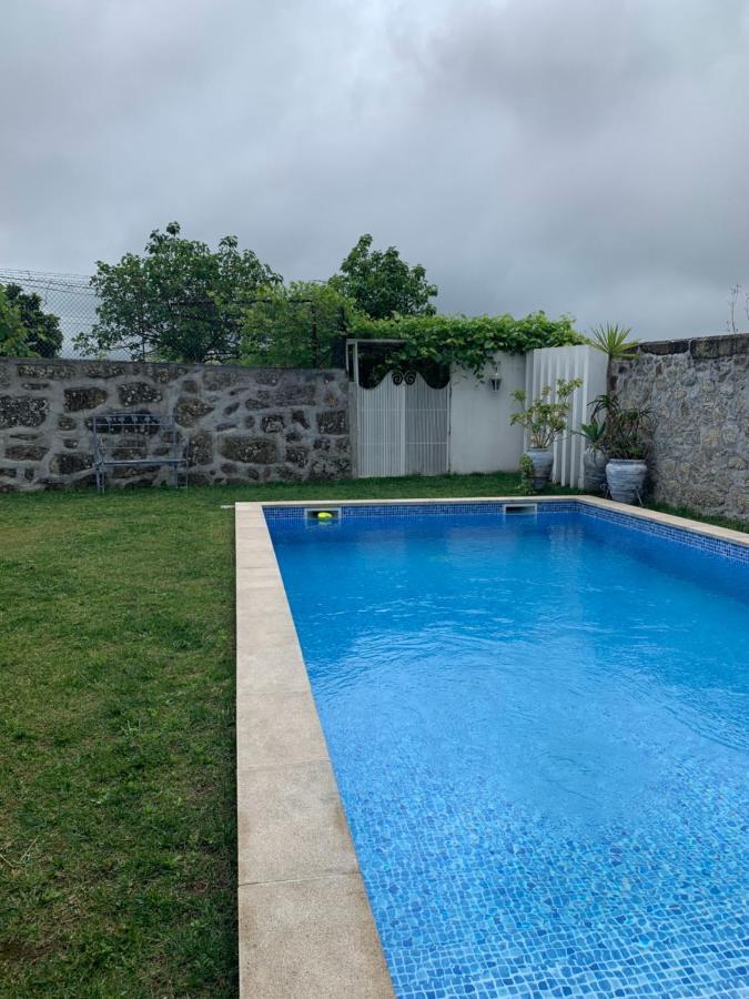 Casa Das Uveiras Pacos de Ferreira Luaran gambar